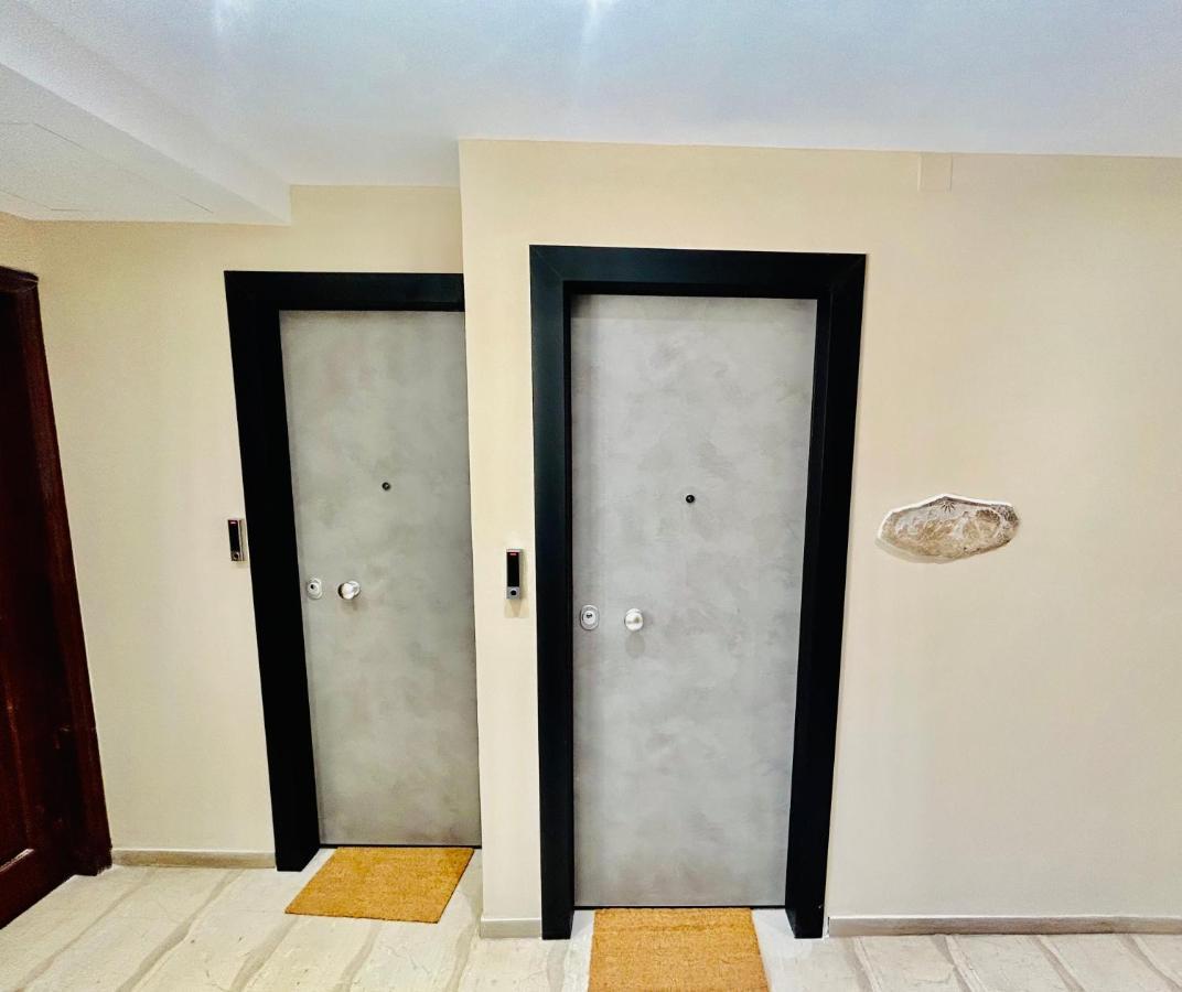 פיראוס Port Twins Suites No1 מראה חיצוני תמונה