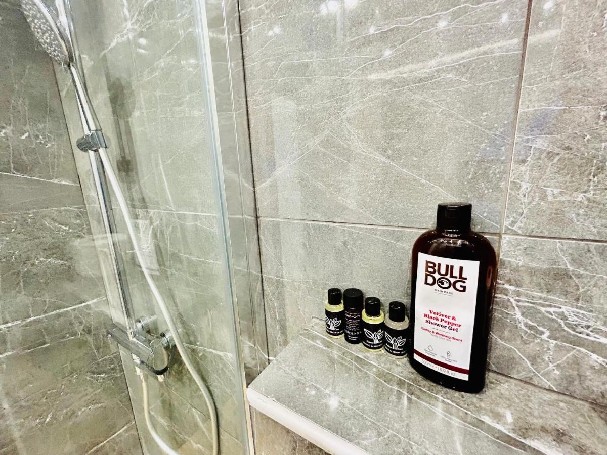 פיראוס Port Twins Suites No1 מראה חיצוני תמונה